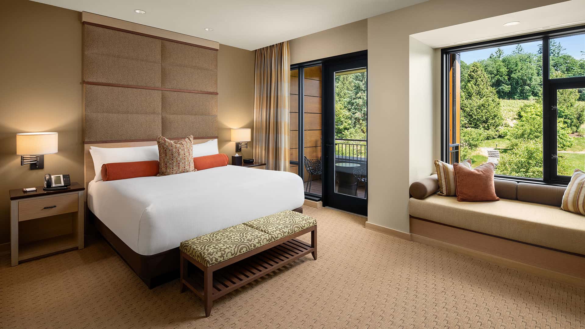 Deluxe King Room