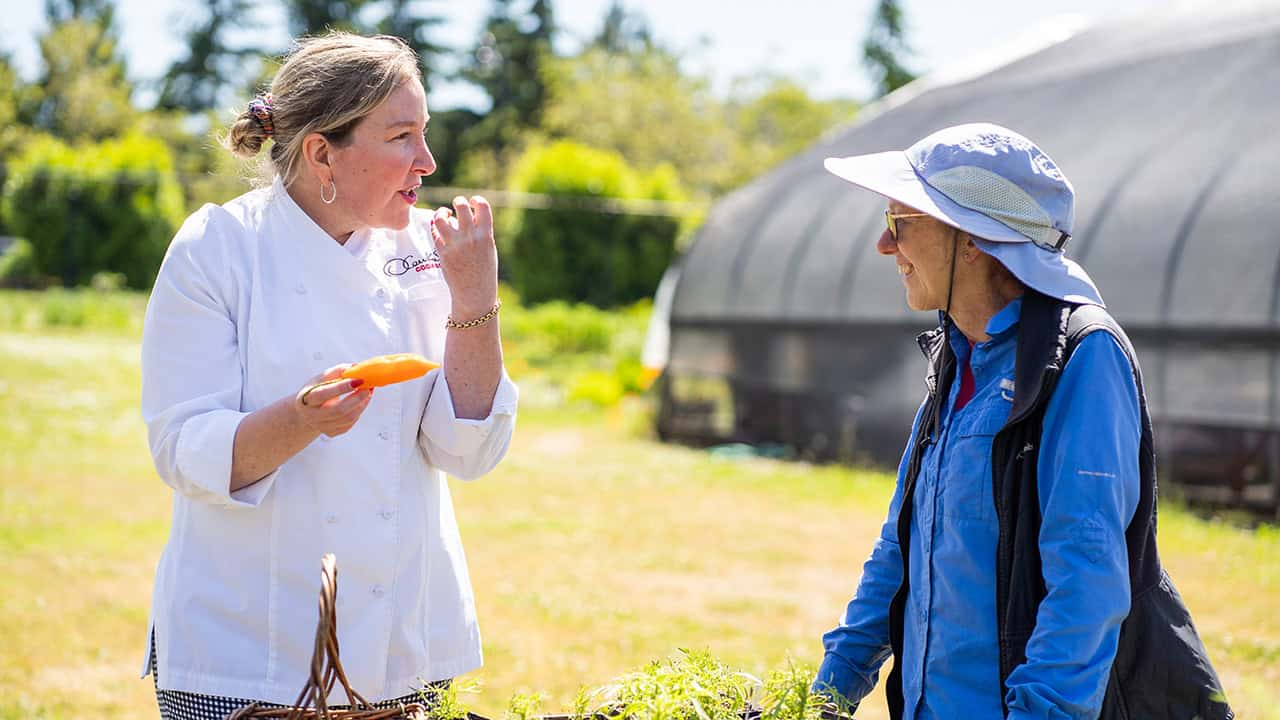 Chef Olenka and Allison Master Gardener Anna Talk About Growing Peruvian Peppers in Chef's Garden